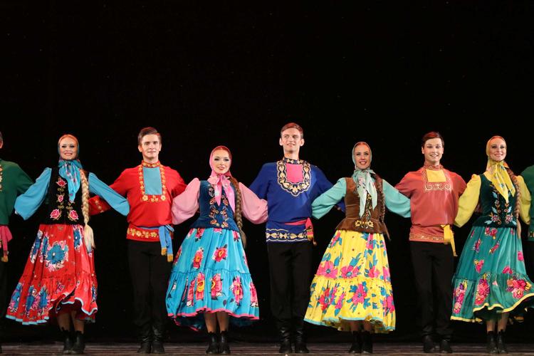 中国舞蹈vs俄罗斯舞蹈