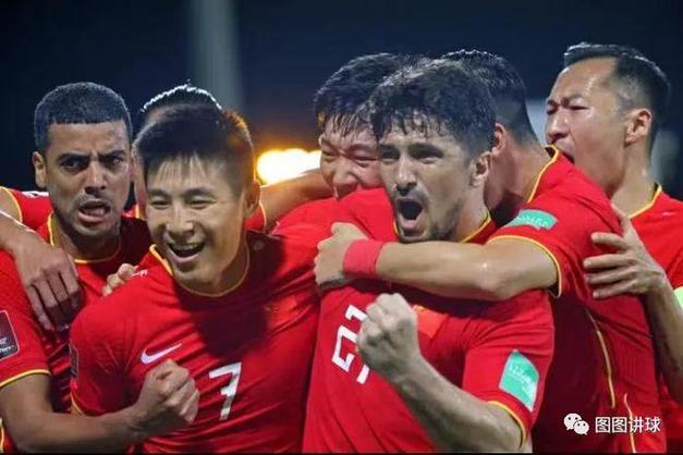 中国vs越南足球炮轰