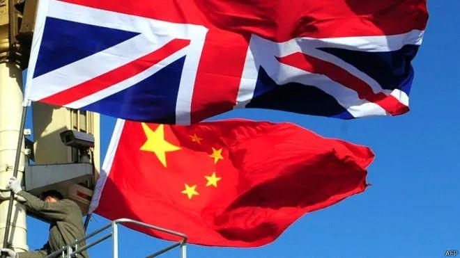 中国vs 英国唱国歌视频