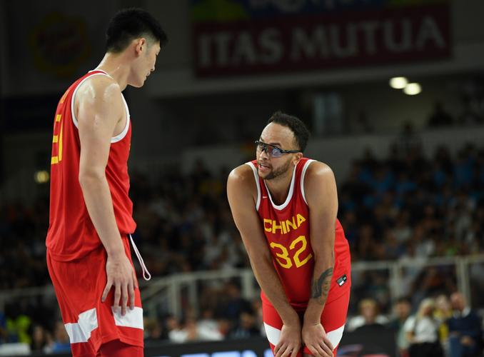 中国国奥VS意大利男篮热身赛的相关图片