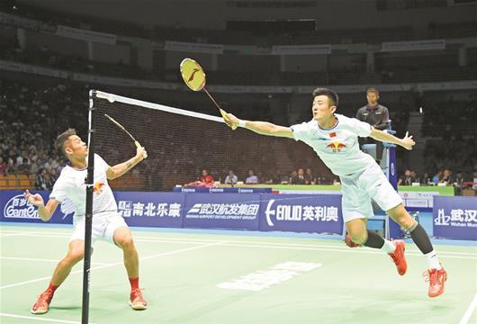亚运会羽毛球男单决赛林丹vs谌龙的相关图片