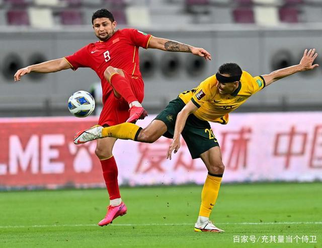 足球中国vs日本手球比赛的相关图片